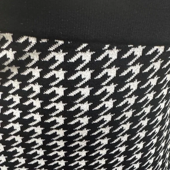 Nipon Boutique Monochrome Houndstooth Midi Skirt - Picture 2 of 6